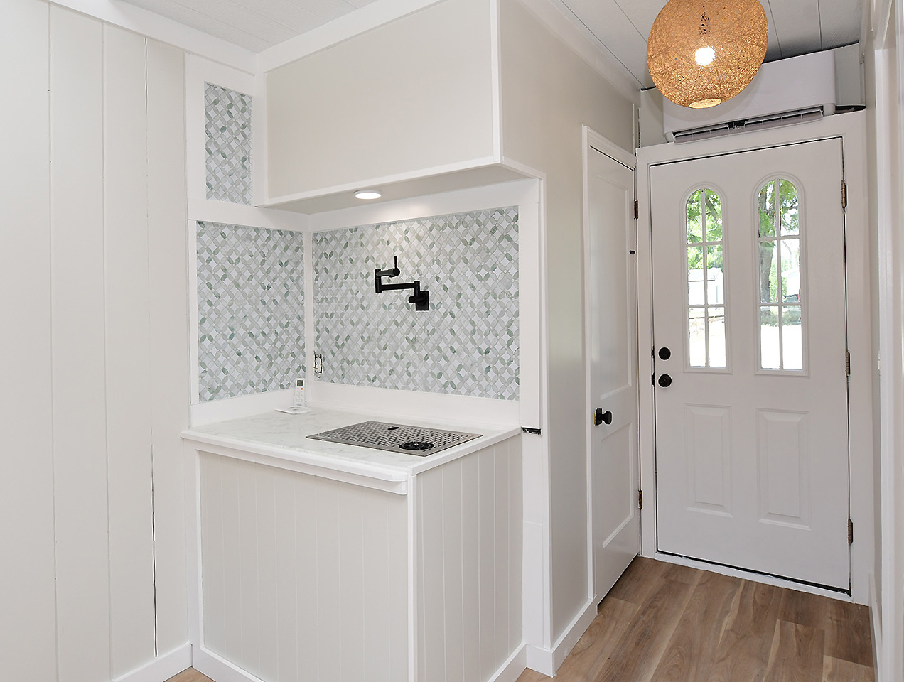 The Studio Springfield — Kitchenette